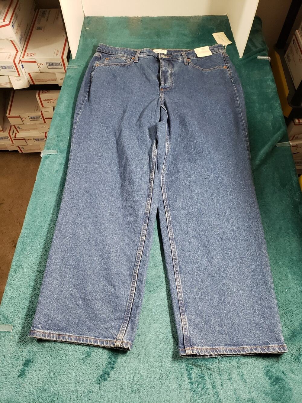 Universal Thread Jeans Size 17 Women Blue Pant Stretch High Rise Straight NWT